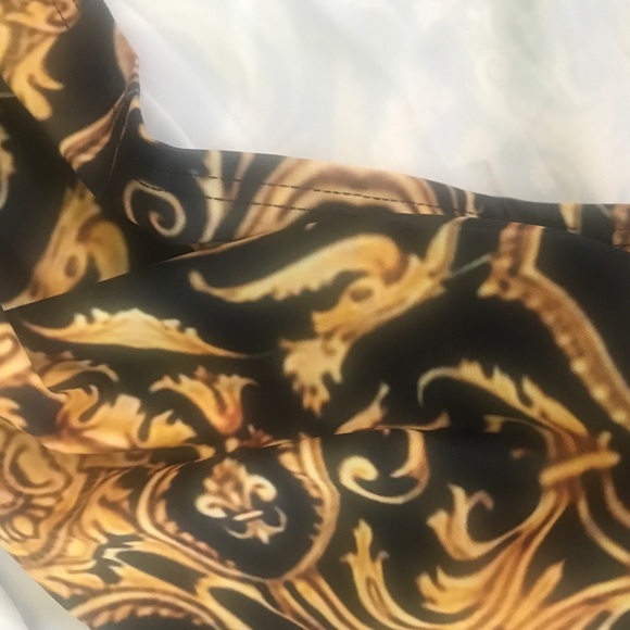 👑✅PRICE FIRM✅ Fabulous Fashion Baroque Print Blazer Cape. Brand new! - Picture 5 of 8